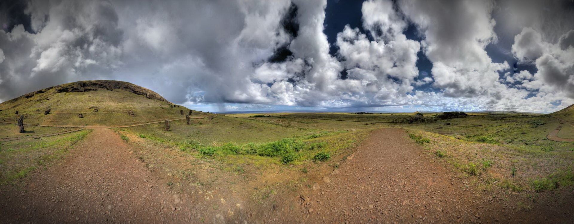 Rano Raraku Hdr under the rain !