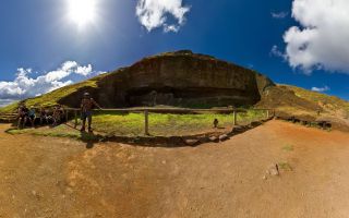 043 Rano Raraku (External Slope 08 of 13)