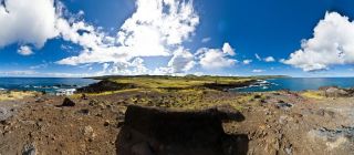 Hanga Kio'E - Up The Cliff
