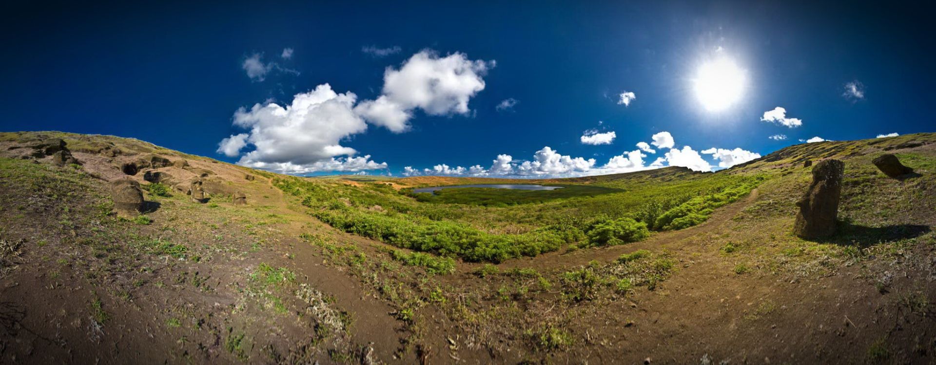 Inside Rano Raraku  : Approaching Moai Land